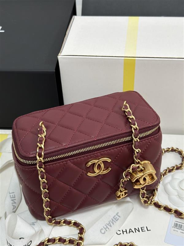 2026127205141106 700